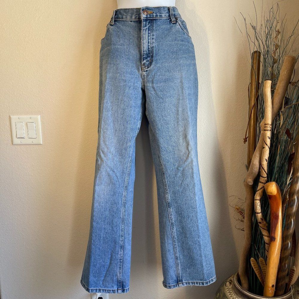 Vintage Bill Blass Jeans High Waist straight leg size 13/14 medium wash